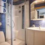 Karhu Hotel 3*