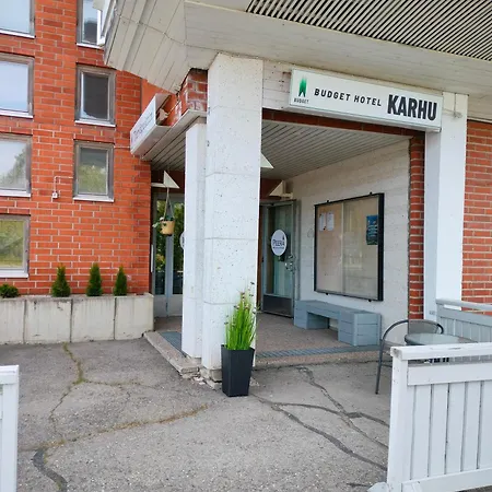 Karhu Hotel 3*