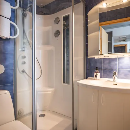 Karhu Hotel 3*