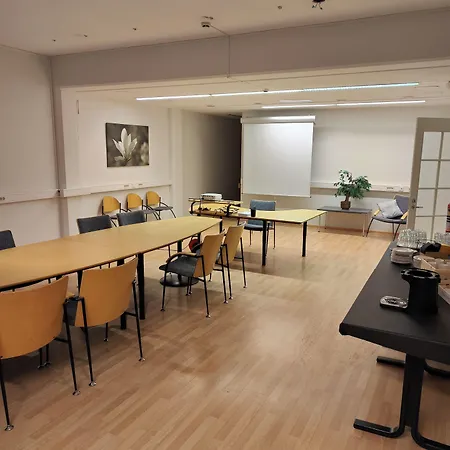 Karhu Hotel 3*